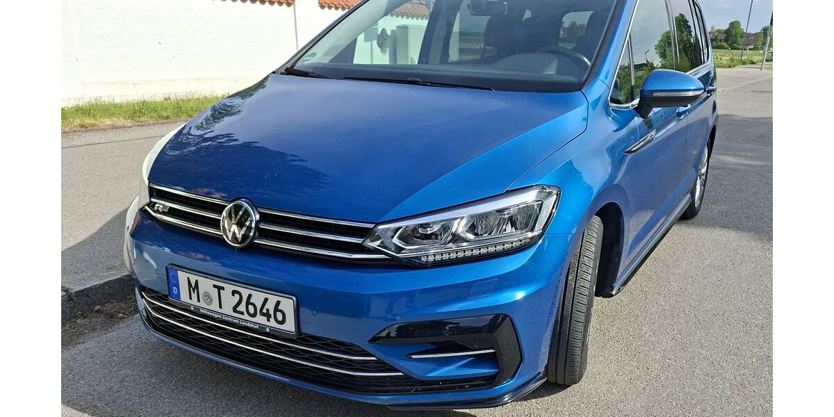 VW Touran 30.500 km 27.950 &euro; Unterhaching 82008