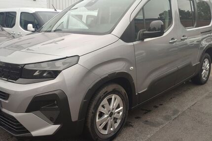 Peugeot Rifter 29.999 km 27.990 &euro; Gelsenkirchen 45892