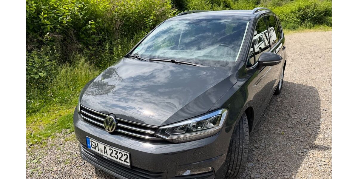 VW Touran 156.000 km 19.900 &euro; Gummersbach 51647
