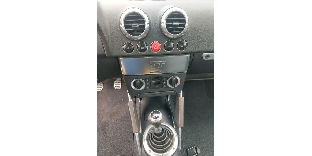 Audi TT 218.000 km 4.800 &euro; Bergfeld 38467