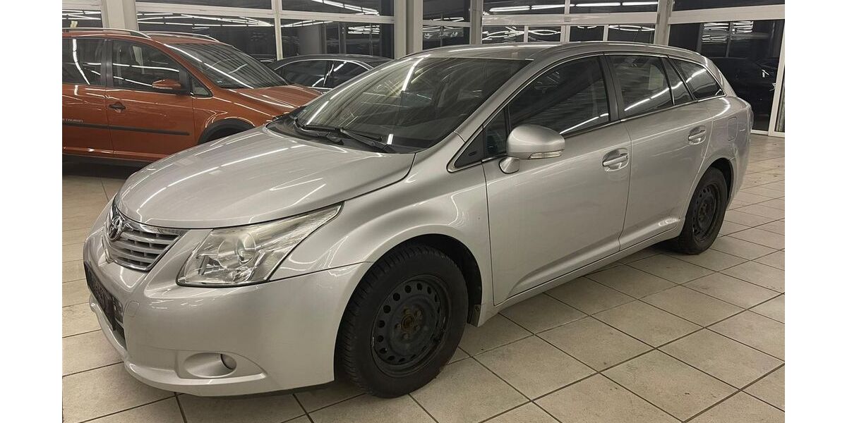 Toyota Avensis 222.600 km 3.500 &euro; Siehdichum OT Pohlitz 15890