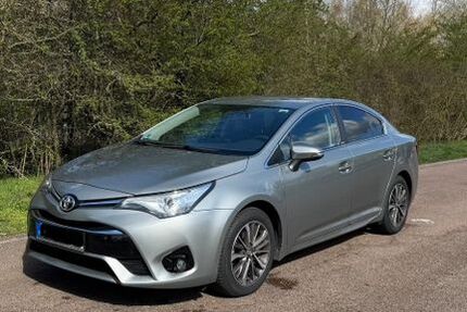 Toyota Avensis 52.000 km 17.500 &euro; Leipzig 04159