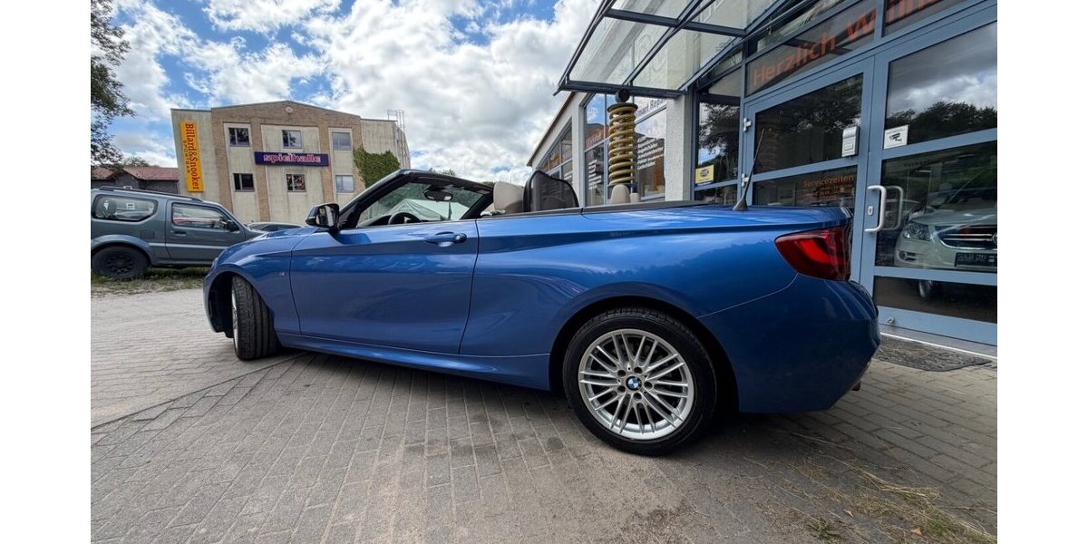 BMW 220 220i Cabrio M paket 34000Km 34.000 km 21.499 &euro; Rudolstadt 07407