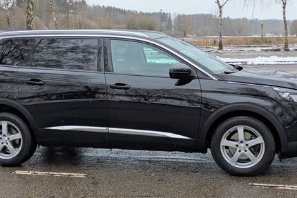 Peugeot 5008 75.200 km 18.400 &euro; Wörth 85457