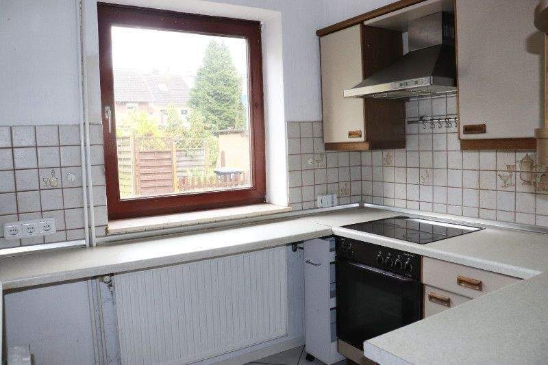 Reihenmittelhaus mit Wintergarten und Stellplatz auf Eigenland, 23569 Lübeck 3 zimmer