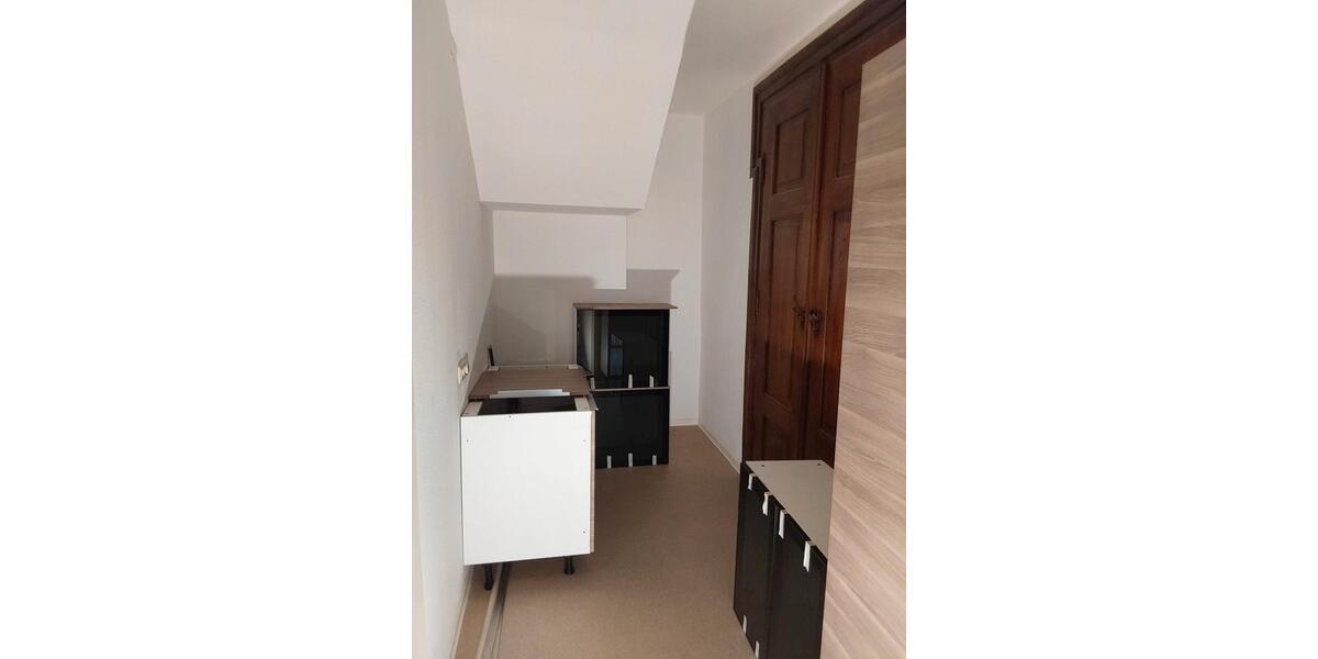 Etagenwohnung Arnstadt - 2 Zimmer, 96 m&sup2;, 620&euro; | Angebot:26624701