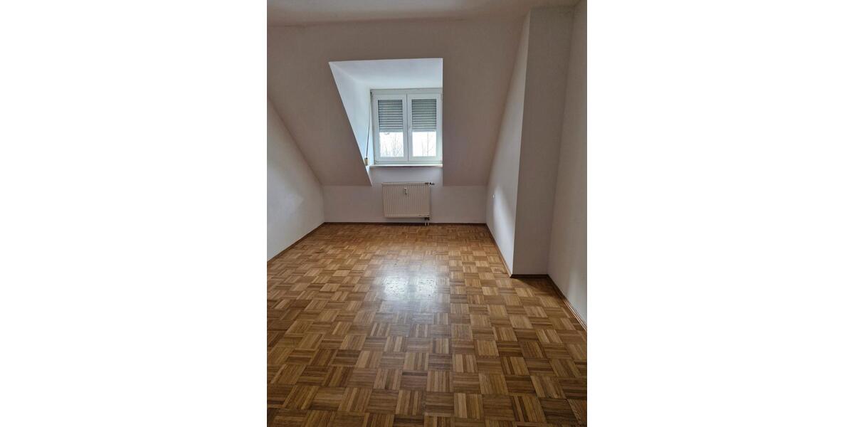 Dachgeschoßwohnung Grafenau Frauenberg - 3 Zimmer, 70 m&sup2;, 450&euro; | Angebot:26455791