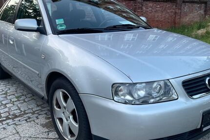 Audi A3 173.000 km 2.880 &euro; Berlin 12109