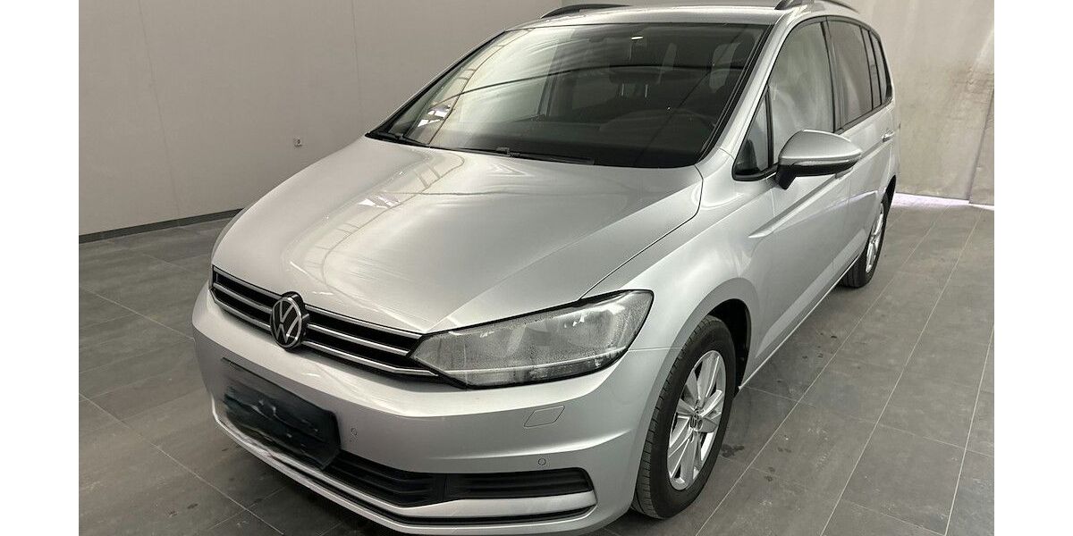VW Touran 143.800 km 17.990 &euro; Bretten 75015