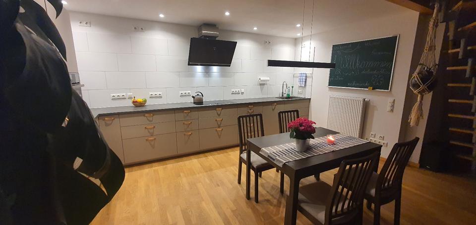 Wohnen auf Zeit Dresden - 3 Zimmer, 108 m&sup2;, 2.250&euro; | Angebot:26532588