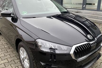 Skoda Fabia 19.603 km 18.690 &euro; Kammeltal/Egenhofen 89358