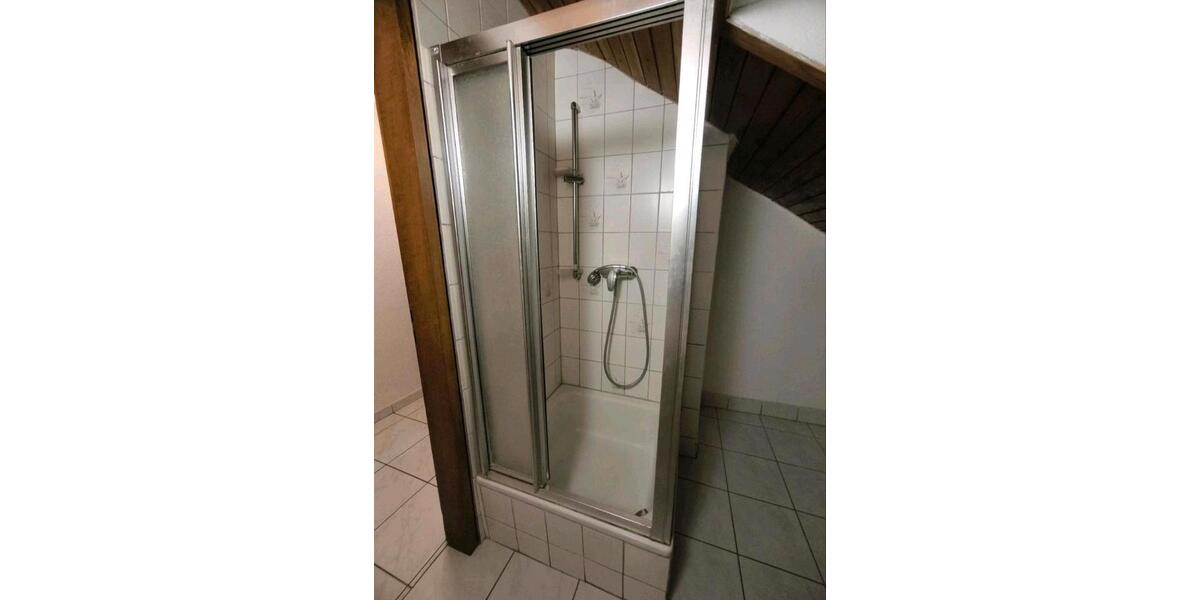 Dachgeschoßwohnung Göppingen Bruckwasen - 3 Zimmer, 75 m&sup2;, 925&euro; | Angebot:25022176