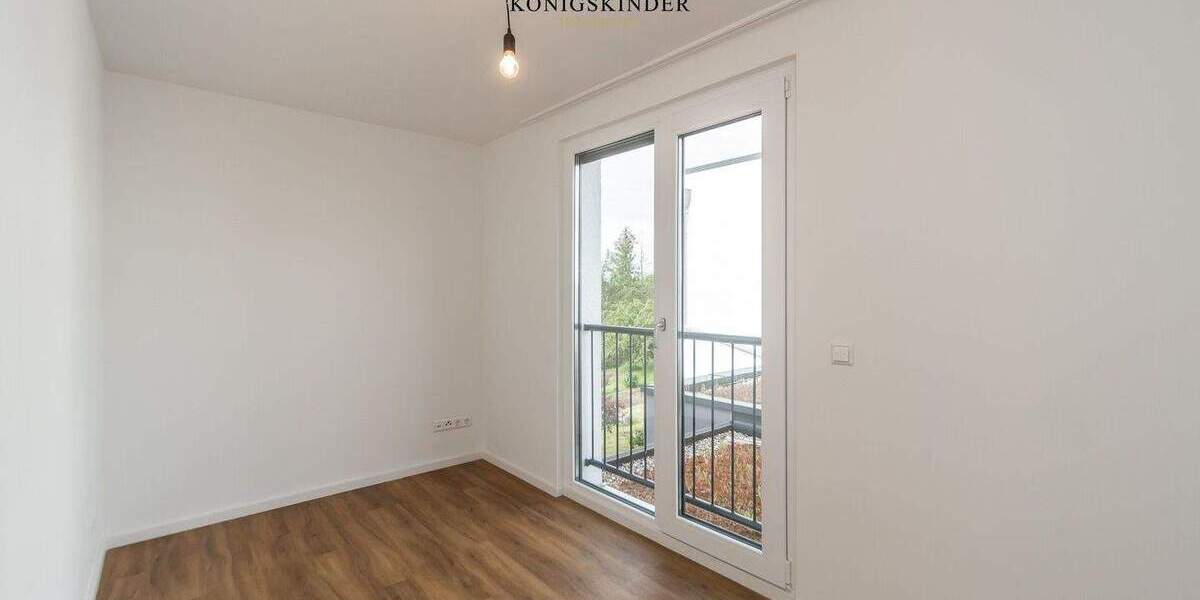 Doppelhaushälfte Stuttgart Zuffenhausen - 8 Zimmer, 154 m&sup2;, 945.000&euro; | Angebot:24709813