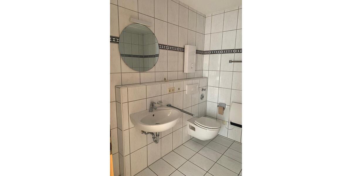 Etagenwohnung Remchingen - 2 Zimmer, 65 m&sup2;, 825&euro; | Angebot:25107430
