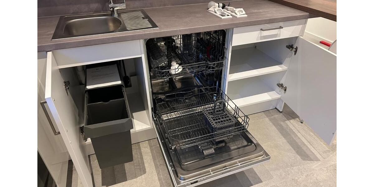 Luxus 2-Zi.Penthouse Whg,direkt an der Weser,EBK,Garage,Fahrstuhl 2 zimmer