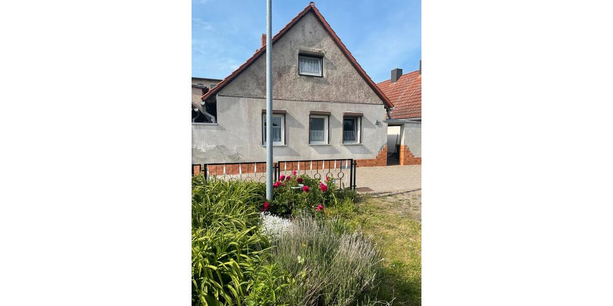 Einfamilienhaus Aschersleben - 4 Zimmer, 120 m&sup2;, 79.000&euro; | Angebot:27024855