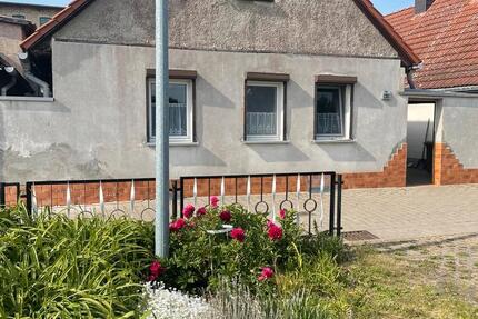 Haus Aschersleben - 4 Zimmer, 120 m&sup2;, 79.000&euro; | Angebot:27024855