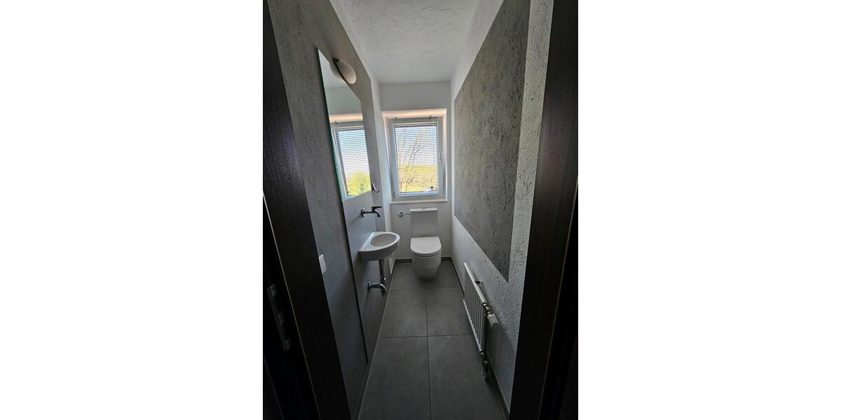 Etagenwohnung Neuenstadt am Kocher - 5.5 Zimmer, 144 m&sup2;, 1.800&euro; | Angebot:26322304