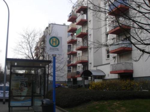 Etagenwohnung Saarbrücken - 1.5 Zimmer, 30 m&sup2;, 90.000&euro; | Angebot:27153614