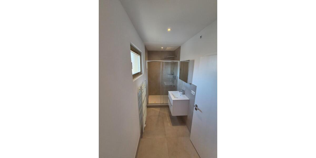 Einfamilienhaus Budenheim - 6 Zimmer, 240 m&sup2;, 1.980&euro; | Angebot:26335694