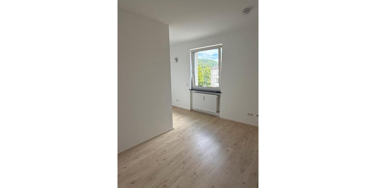 Etagenwohnung Gelnhausen - 3 Zimmer, 90 m&sup2;, 380.000&euro; | Angebot:27128392
