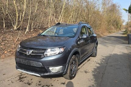 Dacia Sandero 22.200 km 5.499 &euro; Wiesbaden 65203