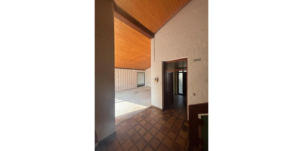 Maisonettenwohnung Nienburg (Weser) - 4 Zimmer, 130 m&sup2;, 1.000&euro; | Angebot:24495072