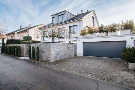 Haus Kirchzarten - 6.5 Zimmer, 358 m&sup2;, 3.950.000&euro; | Angebot:26202176