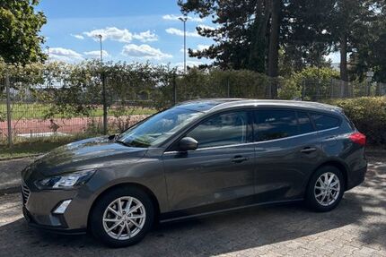 Ford Focus 120.000 km 11.400 &euro; Oberursel 61440