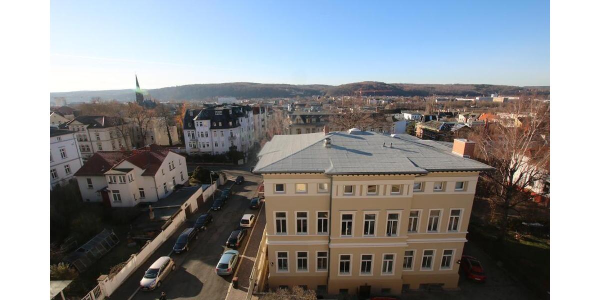 Blick über die Stadt! Gemütliche 3 Raum DG Wohnung mit großem Mietergarten. - Dachgeschoßwohnung Gera Ostviertel | Angebot:26233954