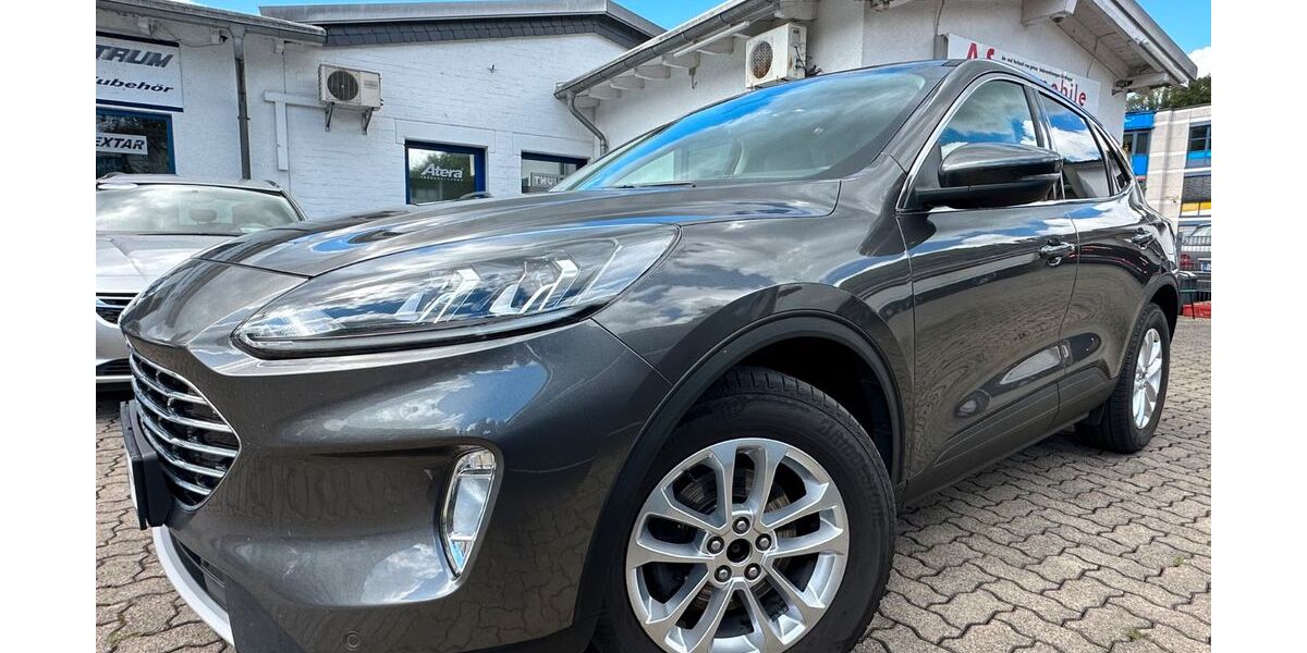 Ford Kuga 103.000 km 15.949 &euro; Gummersbach (Zwischen Toom Markt und ATU) 51645