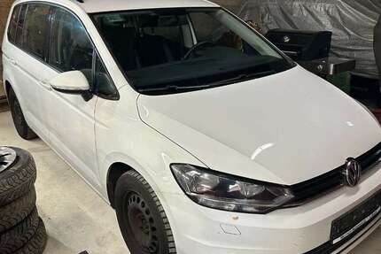 VW Touran 325.000 km 9.500 € Bösdorf 24306