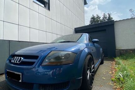 Audi TT 217.000 km 7.300 € Eschweiler 52249