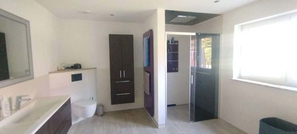 Modernes 1-2 Familienahaus mit viel Platz und Raffinesse - Einfamilienhaus Oettersdorf | Angebot:27249006