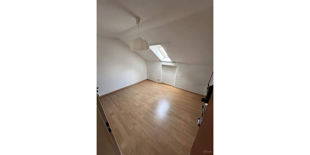 Etagenwohnung Ingolstadt Hundszell - 4 Zimmer, 74 m&sup2;, 750&euro; | Angebot:25399321