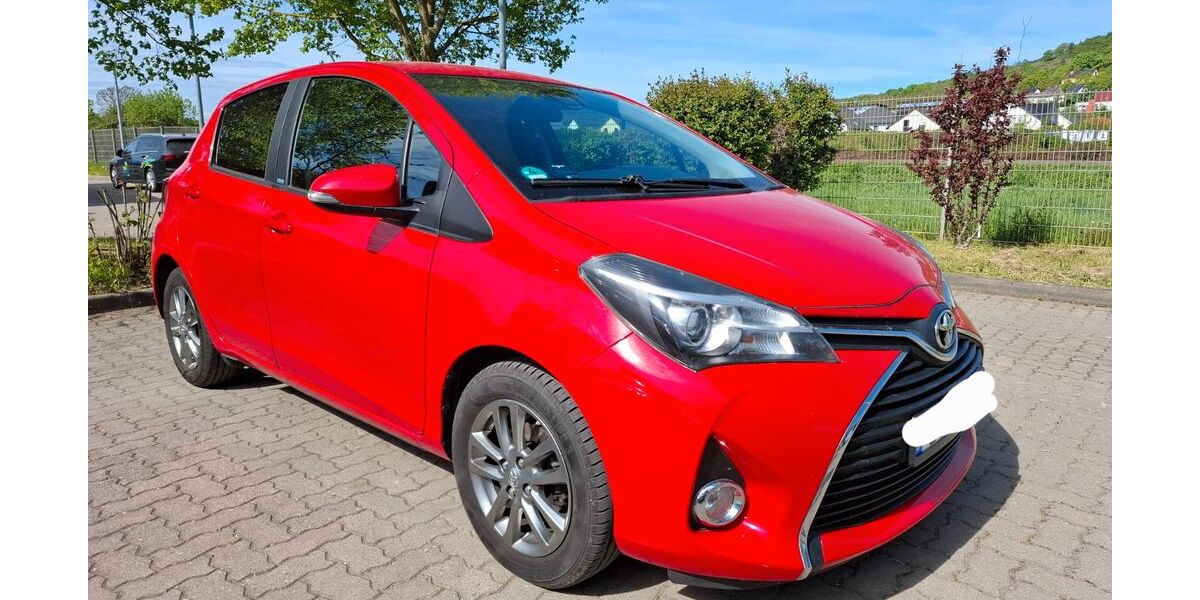 Toyota Yaris 91.000 km 8.500 &euro; Jena 07743