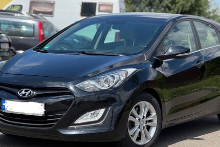Hyundai i30 92.000 km 9.800 € Berlin 12249