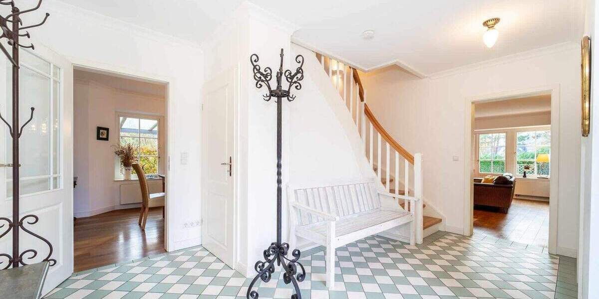 Einfamilienhaus Timmendorfer Strand - 6 Zimmer, 220 m&sup2;, 3.600&euro; | Angebot:25389855