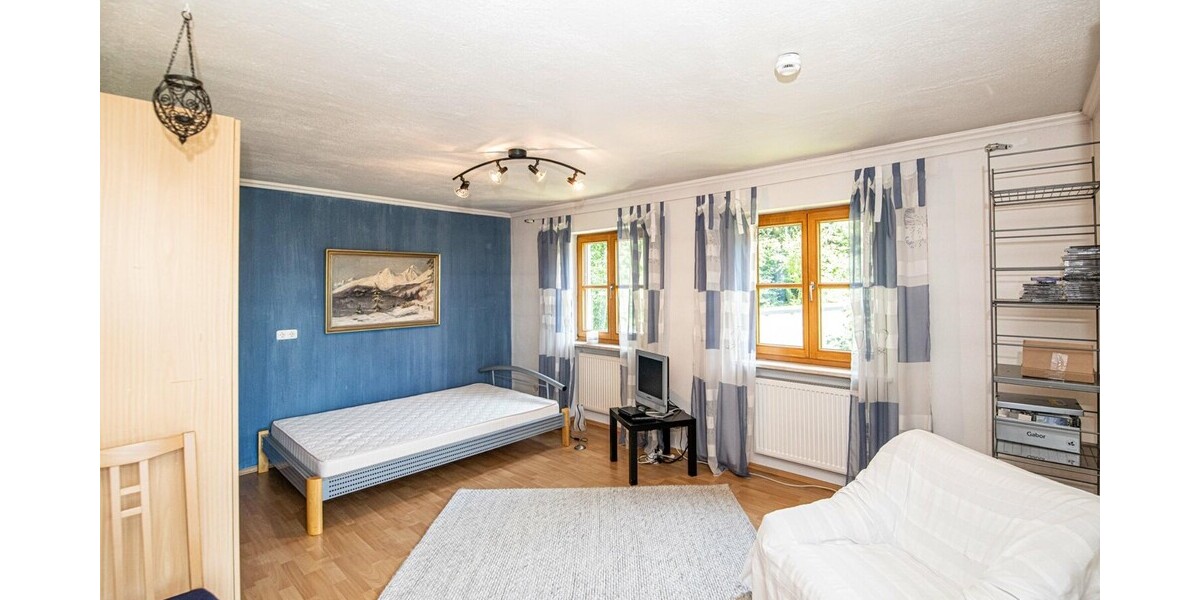 Top gepflegtes Ein- bis Zweifamilienhaus im Landhausstil in absolut ruhiger Lage - Einfamilienhaus Willmering / Geigen Geigen | Angebot:24605759