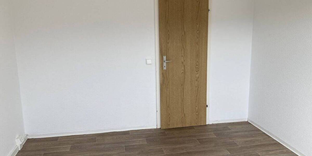 Etagenwohnung Gera Innenstadt - 4 Zimmer, 76 m&sup2;, 425&euro; | Angebot:26916693