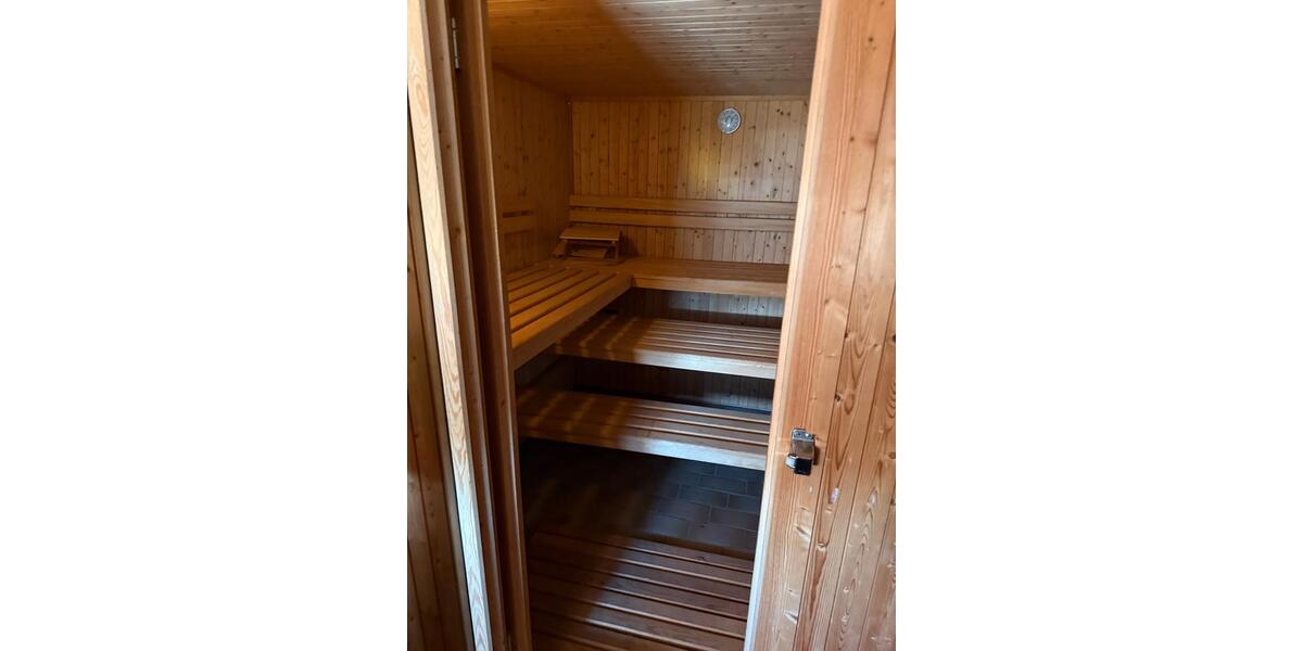 Einfamilienhaus Steinau an der Straße - 14 Zimmer, 300 m&sup2;, 300.000&euro; | Angebot:26084319