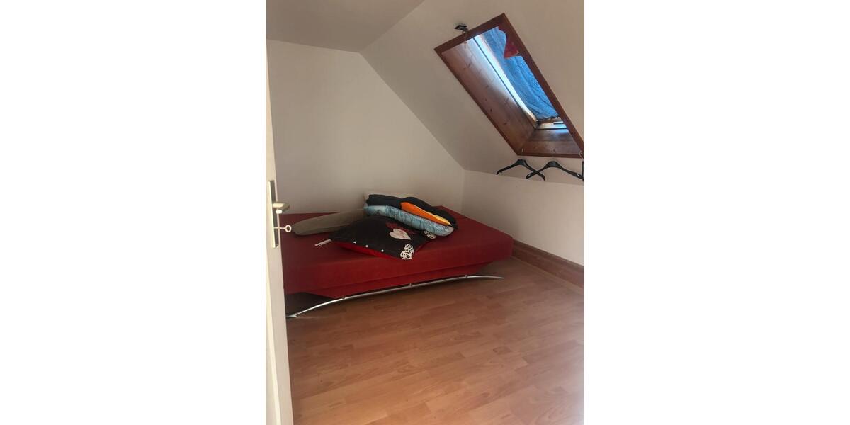 Etagenwohnung Essenbach - 5 Zimmer, 130 m&sup2;, 22&euro; | Angebot:25340172