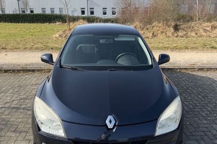 Renault Megane 91.203 km 3.900 &euro; Elmenhorst 23869