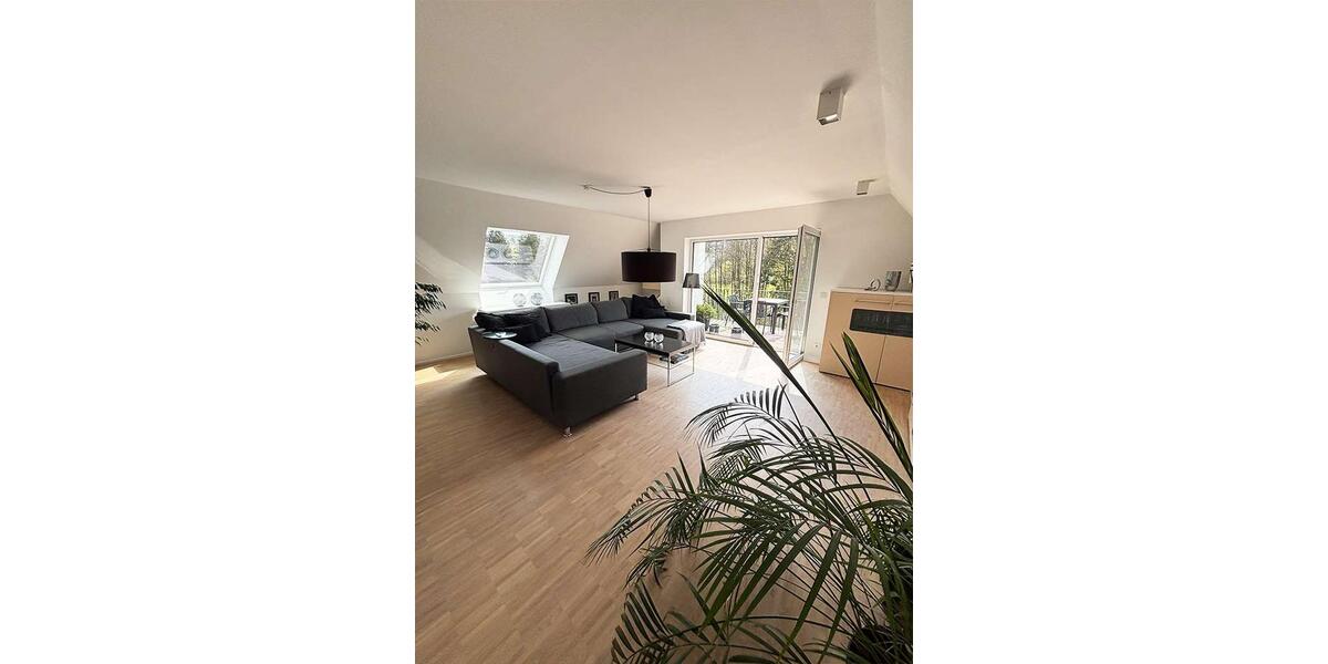 Dachgeschoßwohnung Bielefeld Schildesche - 3 Zimmer, 106 m&sup2;, 1.220&euro; | Angebot:26354376