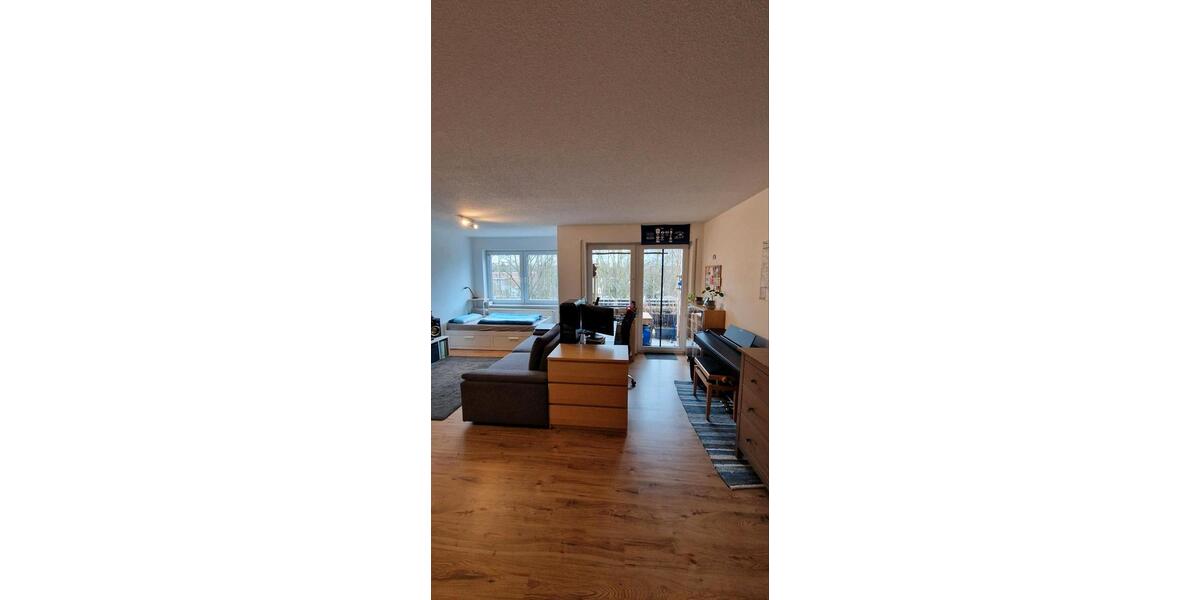 Etagenwohnung Glauchau - 1 Zimmer, 42 m&sup2;, 270&euro; | Angebot:24979897