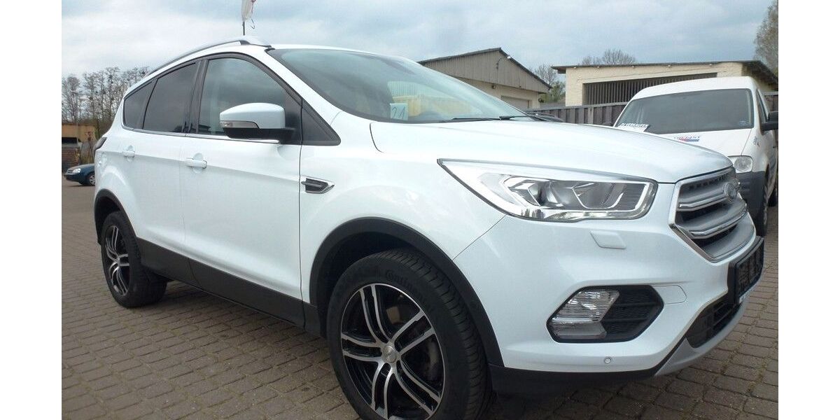 Ford Kuga 63.100 km 17.800 &euro; Malchin OT Remplin 17139