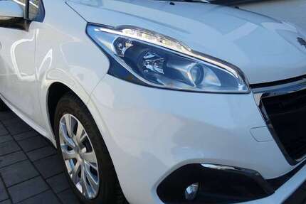 Peugeot 208 84.333 km 6.999 &euro; Schwandorf 92421