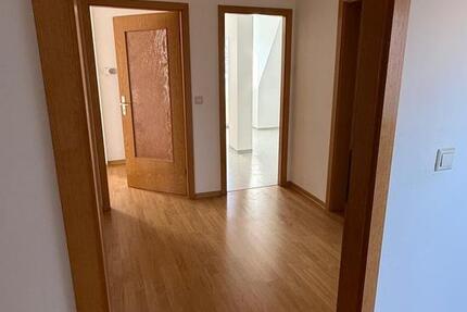 Wohnung Aken (Elbe) - 1 Zimmer, 65 m&sup2;, 390&euro; | Angebot:25830793