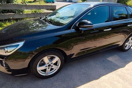 Hyundai i30 126.000 km 10.800 &euro; Höchst 64739