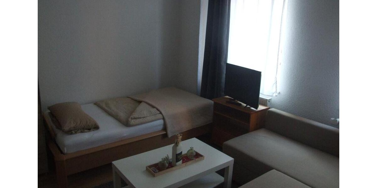 Etagenwohnung Ballenstedt - 1 Zimmer, 12 m&sup2;, 12&euro; | Angebot:21214044